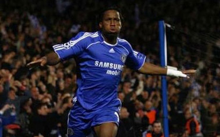 Drogba e ngại sức mạnh của M.U