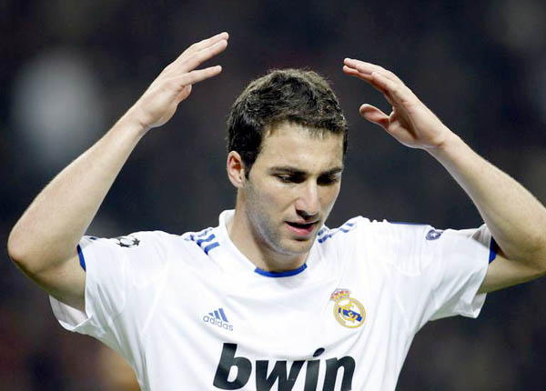 Gonzalo Higuain: Nạn nhân của "văn hóa hào nhoáng" ở Madrid - Báo Quảng Bình điện tử