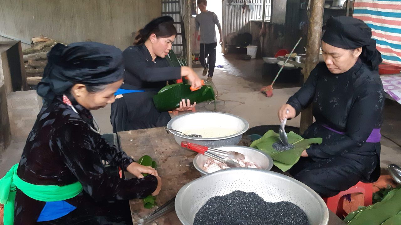 Bánh chưng gù Hà Giang có gì đặc biệt? - Top 10 Hà Giang