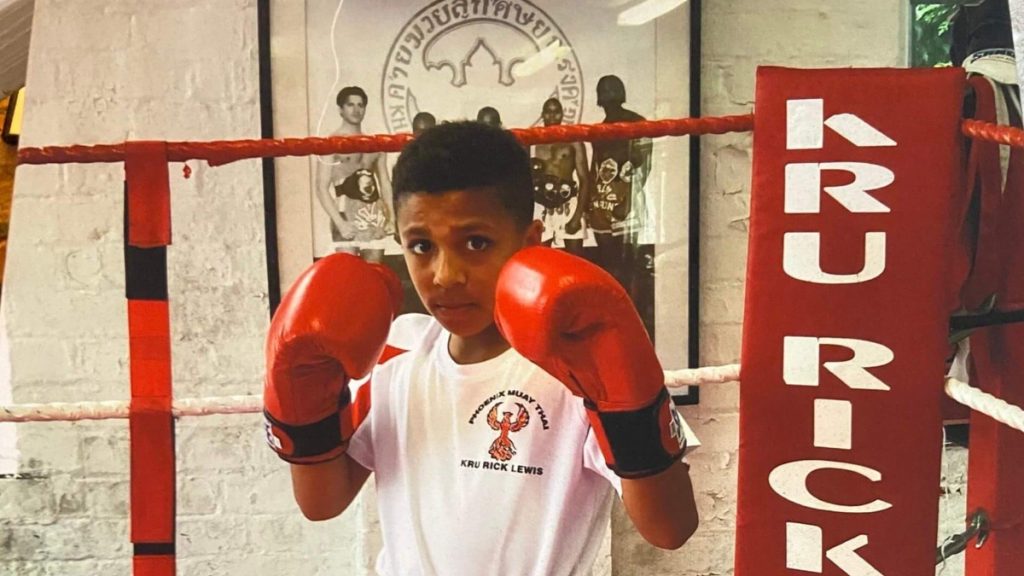 Tiểu sử Rico Lewis - Footbalium