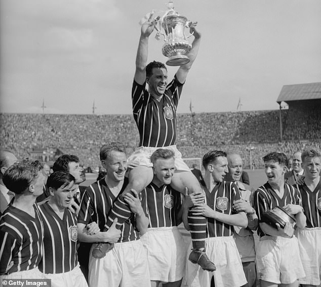Meet Bill Leivers, 91, the longest surviving FA Cup winner who starred for Manchester City in 1956 — All Football App