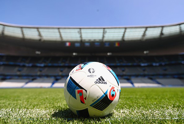 FIFA công bố luật mới nhất cho bóng đá 11 người - Sân thể thao