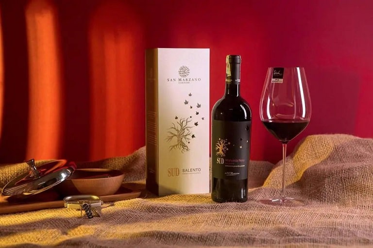 Quà tặng đẹp cho sếp bằng hộp rượu cao cấp