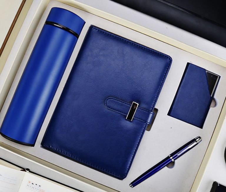 Bộ sổ và bút cao cấp - Vật dụng cần thiết cho dân văn phòng